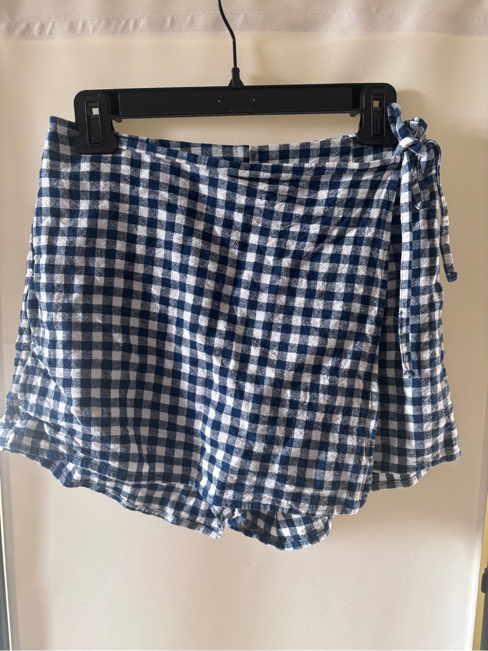 Old Navy Women's Blue and White Gingham Wrap Skort